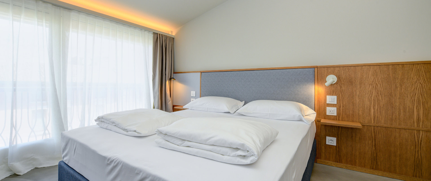 hotel-flaminia-2025-superior-room-h1